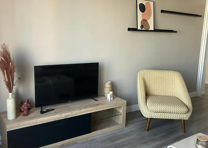 Spacieux Confortable Et Facile D'acces - 3 Tours