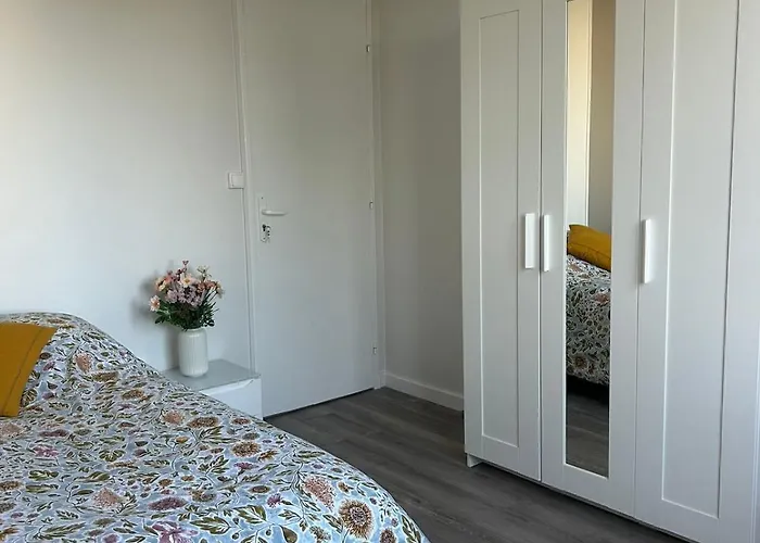 Spacieux Confortable Et Facile D'acces - 3 * Tours